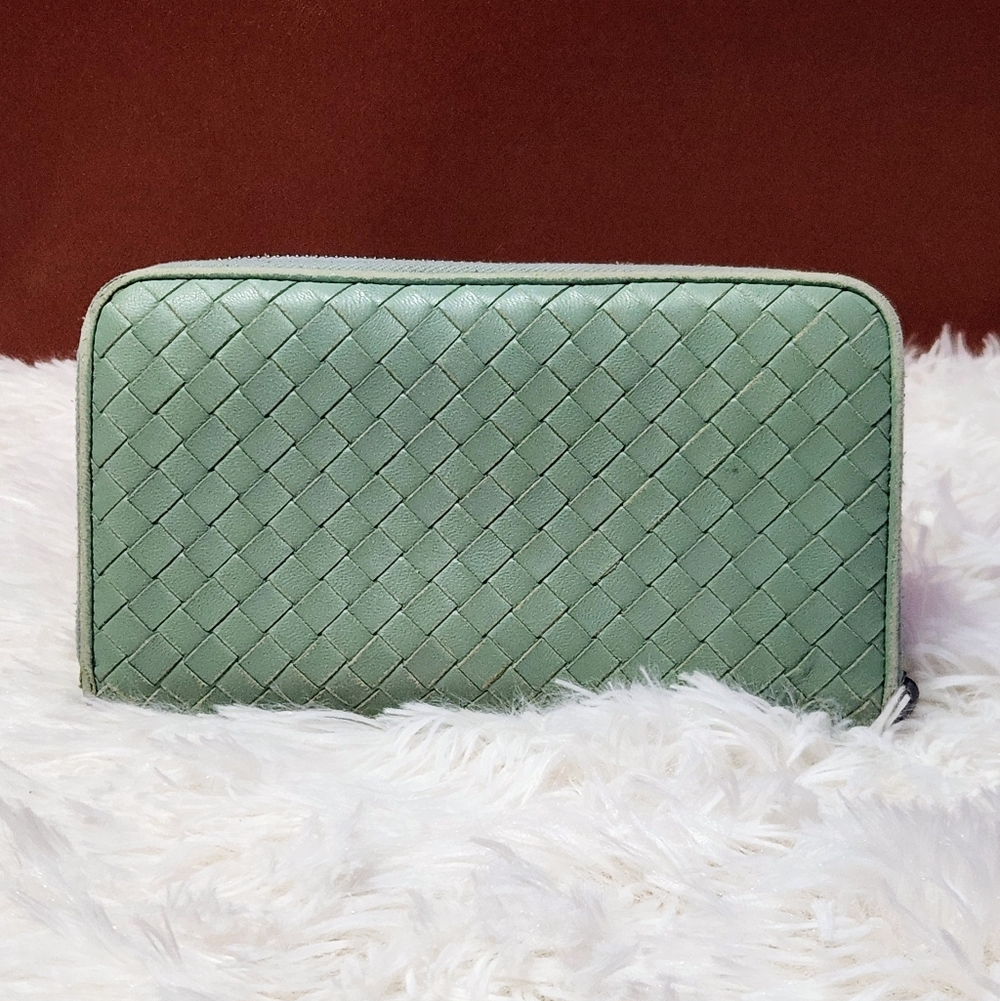 Authentic Vintage Bottega Veneta Wallet - Picture 3 of 13